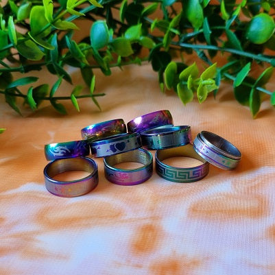 Rainbow Metal Ring Stands - (ID: ac25)