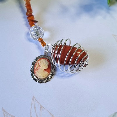 The Lady Keeper Charm – (ID: akc11)