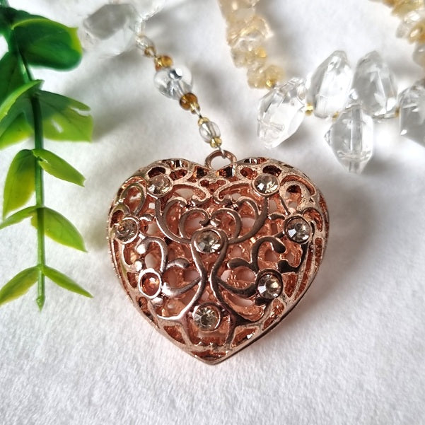 Golden Heart Spirit Charmer – (ID: asc5)