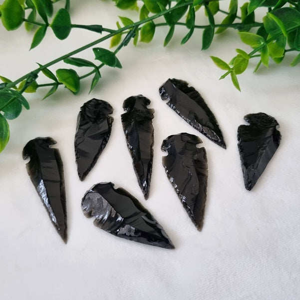 Black Obsidian Arrowheads – (ID: cra11)