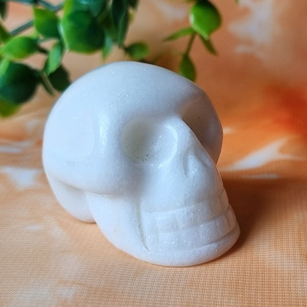 White Jade Skull - (ID: cra22)