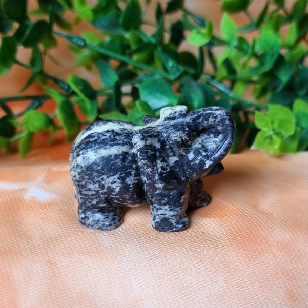 Serpentine Elephant – (ID: cra57)