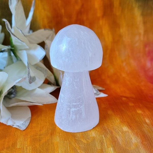 Selenite Mushroom - (ID: crf34)