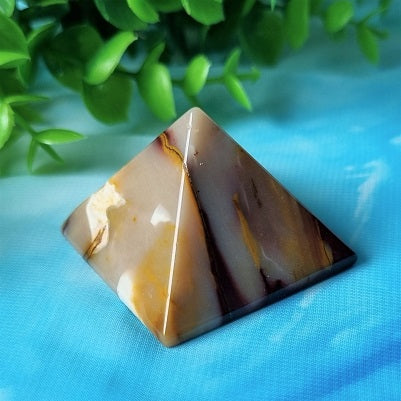 Mookaite Pyramid – (ID: crf55)