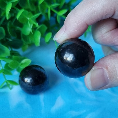 Shungite Spheres - (ID: crf57)