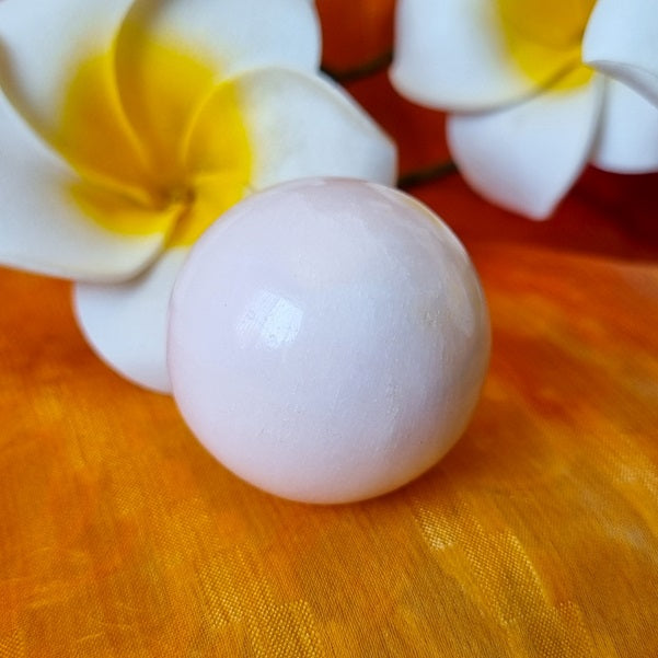 Pale Pink Aragonite Sphere – (ID: crf62)