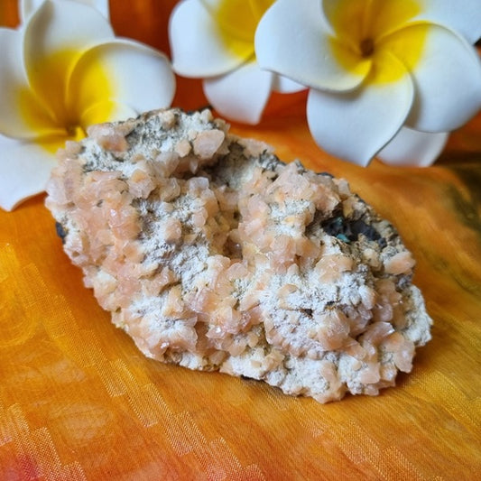 Heulandite Cluster – (ID: crn111)