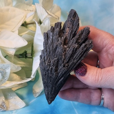 Black Kyanite Blade - (ID: crn141)