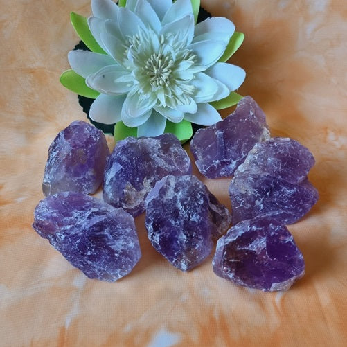 Amethyst Chunks - small - (ID: crn174)