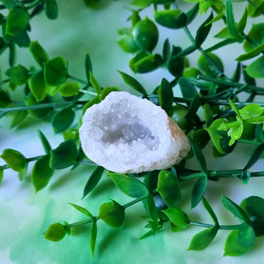 Clear Quartz Cluster - mini – (ID: crn17)