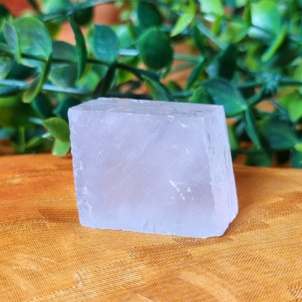 Optical Calcite – (ID: crn6)