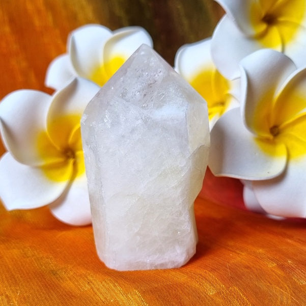 Sulphur Quartz Raw Base Point – (ID: crp13)