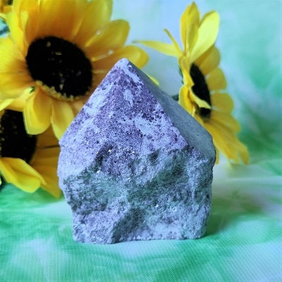 Lepidolite Raw Base Point – (ID: crp40)