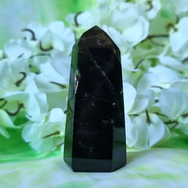 Smokey Quartz Point – dark - (ID: crp64)