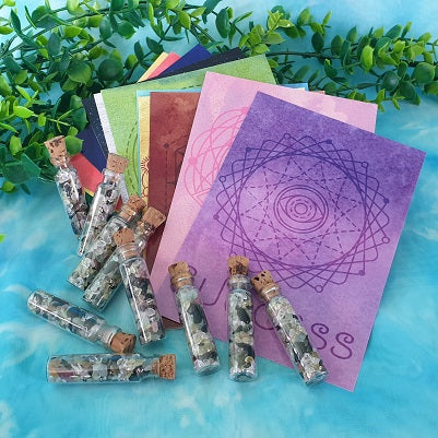 Mini Crystal Vial with Mantra Card – (ID: cs11)