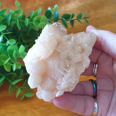 Stilbite Cluster – (ID: crn18)