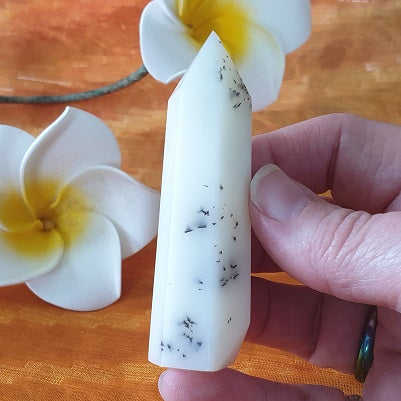 Dendritic Opal Point – (ID: crp145)