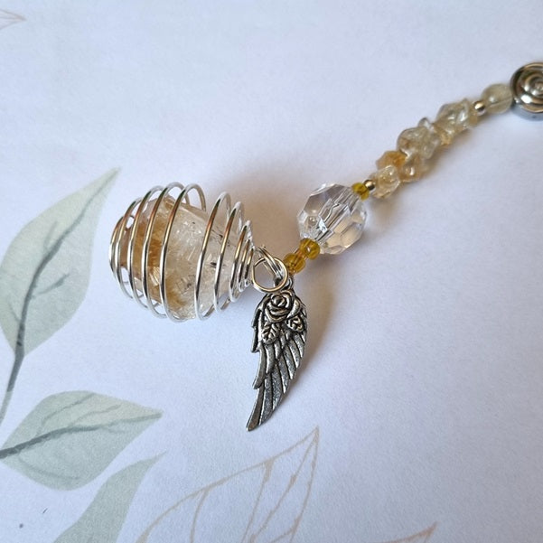 Golden Wing Keeper Charm – (ID: akc2)