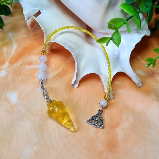Golden Triquetra Pendulum – (ID: ap2)