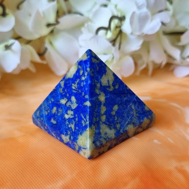 Lapis Lazuli Pyramid – (ID: crf119)