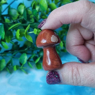 Red Jasper Mushroom - mini - (ID: crf12)
