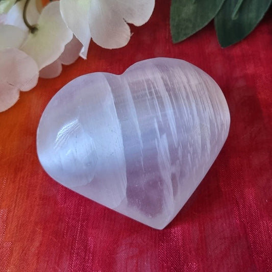 Selenite Heart – medium – (ID: crf25)