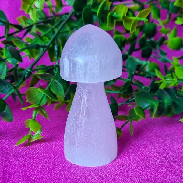 Selenite Mushroom - (ID: crf2)