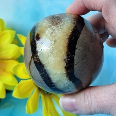 Septarian Sphere – (ID: crf38)