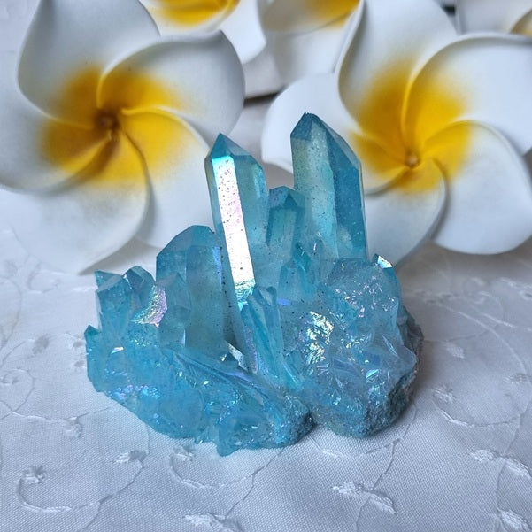 Aqua Aura Quartz Cluster – (ID: crn9)