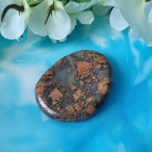 Poppy Jasper Thumbstone – (ID: crp68)