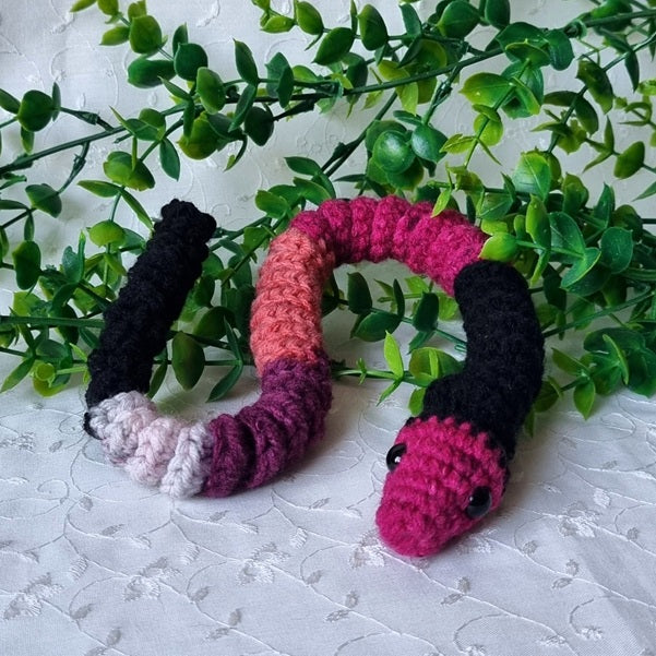 Red-Black Snakelete – (ID:  sox13)